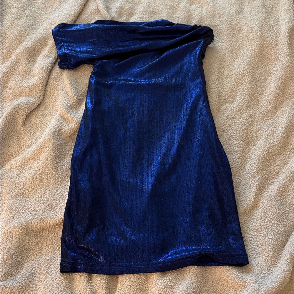 Shimmering Blue One-Shoulder Dress